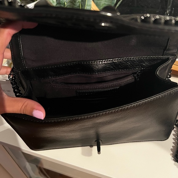 Rebecca Minkoff Chevron Quilted crossbody - Picture 7 of 15